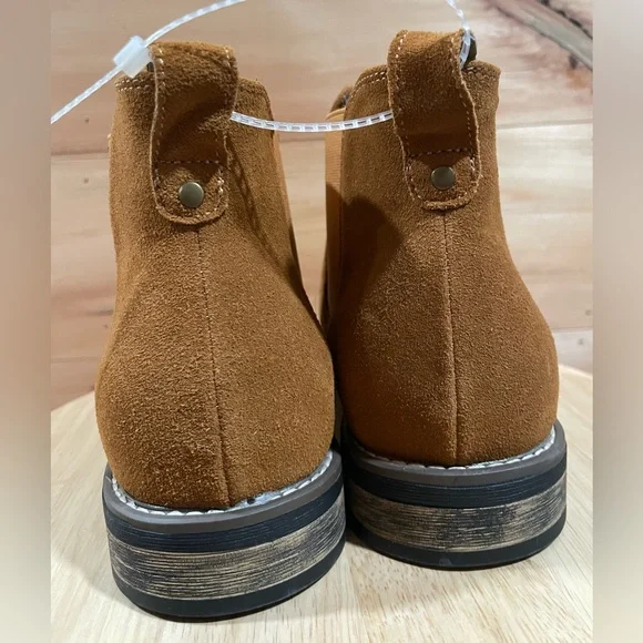 NWOT Bruno Marc Brown Suede Chelsea Boots Size 8 - Picture 5 of 7